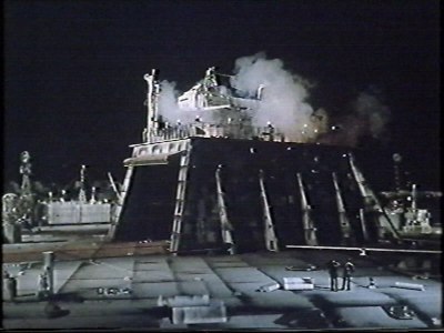 The completed London
model taking off